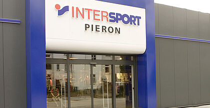 Reliefbuchstaben Intersport